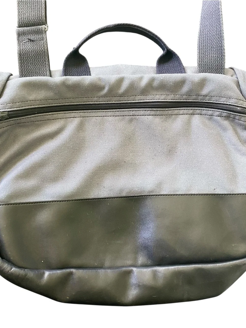 Vintage LL Bean Black Leather Gray Canvas Fishing Field Messenger Buckle Bag Vtg